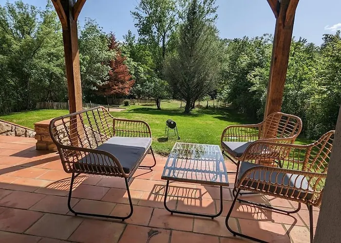 Maison Au Bord De La Rivière Aveyron - Casa vacanze *