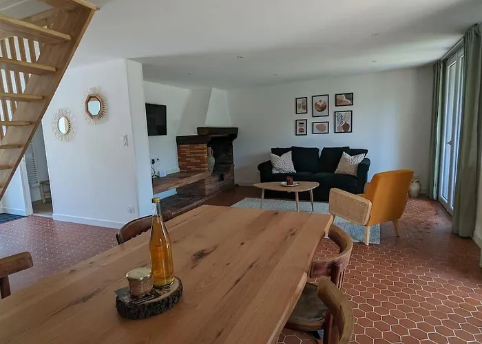 Maison Au Bord De La Rivière Aveyron -